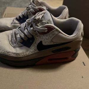 Nike air max 90 I wore it a couple times